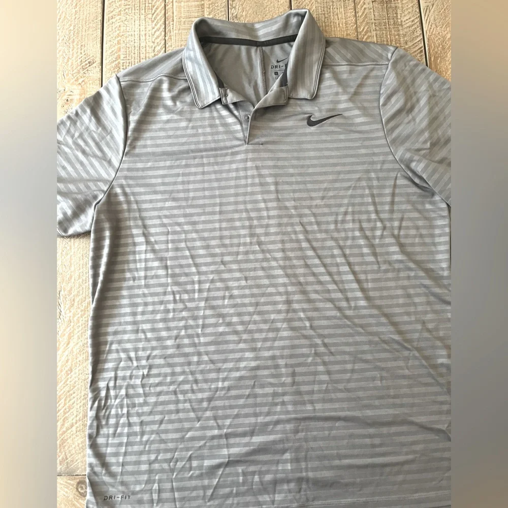 Nike Men's Gray Striped Polo Shirt